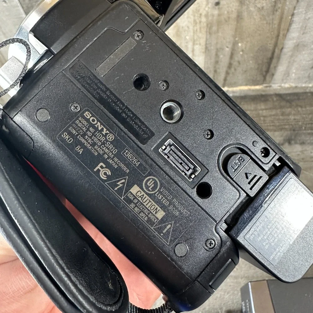 Sony Handycam Black HDR-SR10 digital Camcorder Full HD Tested